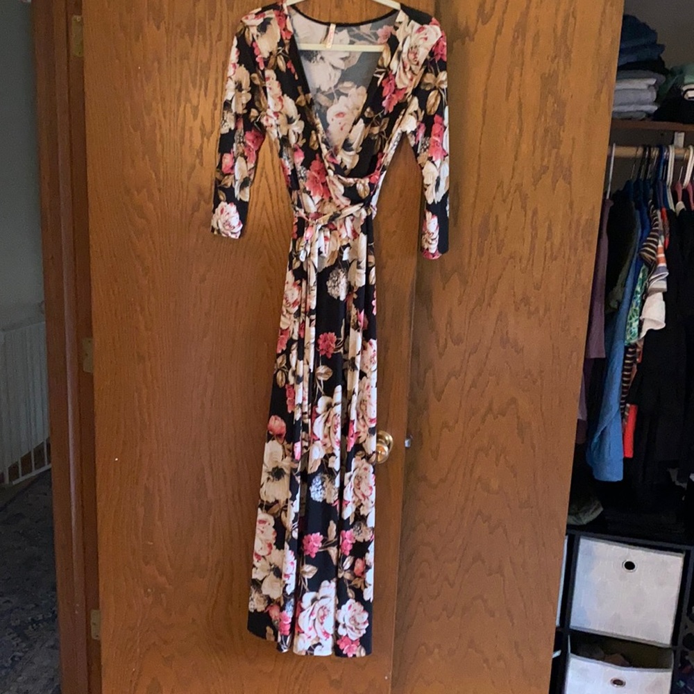 Floral 3/4 sleeve maxi dress